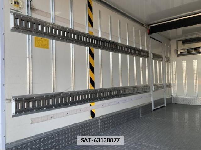 Hino DUTRO 2018 7808114-2