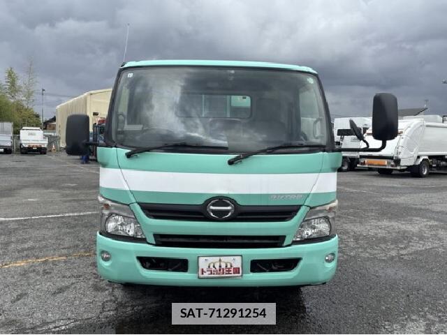 Hino DUTRO 2015 7808150-13
