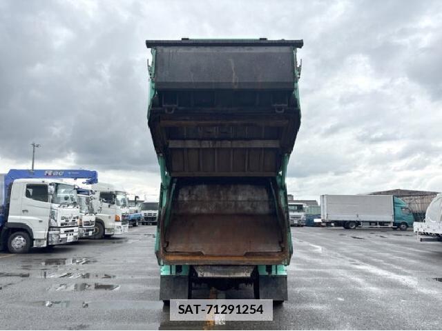 Hino DUTRO 2015 7808150-16
