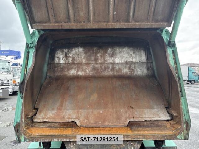 Hino DUTRO 2015 7808150-5