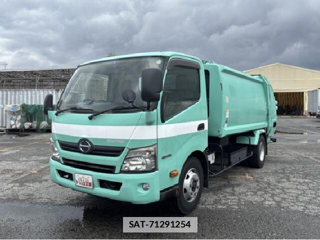Hino DUTRO 2015 7808150-9