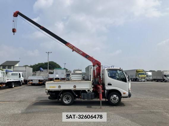 Hino DUTRO 2017 7808157-13