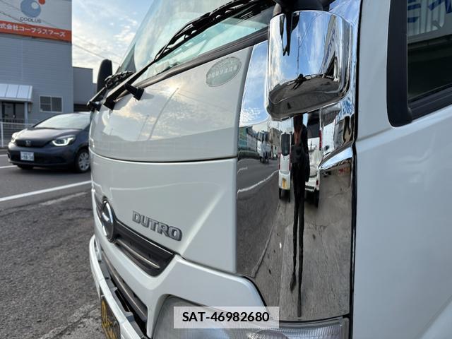 Hino DUTRO 2013-11 7809595-15