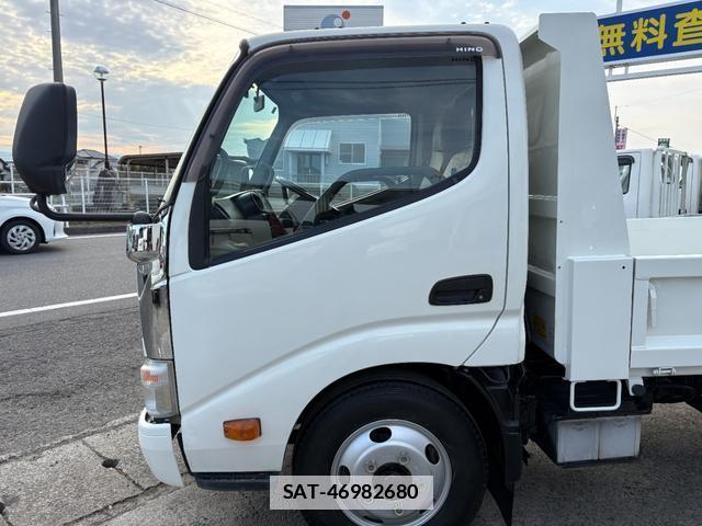 Hino DUTRO 2013-11 7809595-17