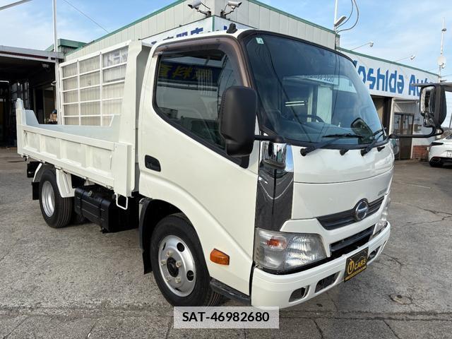 Hino DUTRO 2013-11 7809595-4