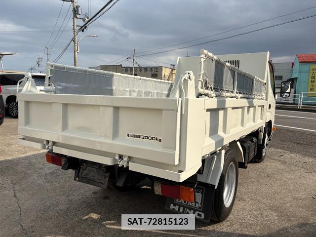 Hino DUTRO 2014-11 7809598-2