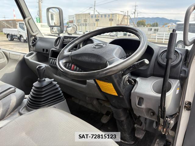 Hino DUTRO 2014-11 7809598-4