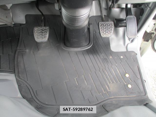 Toyota DYNA TRUCK 2017-09 7799804-7