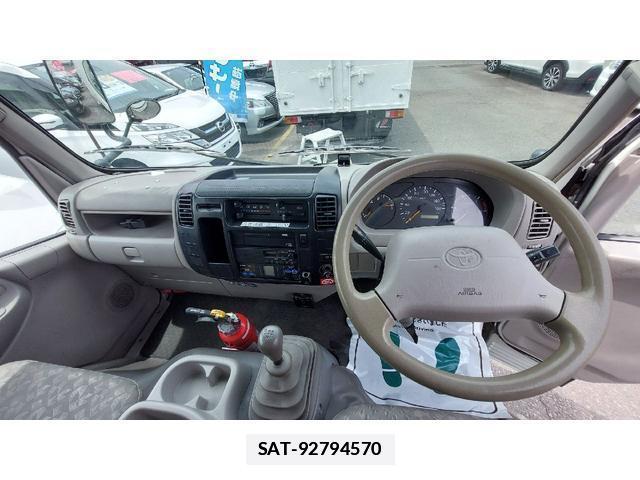 Toyota DYNA TRUCK 2010-12 7801645-2