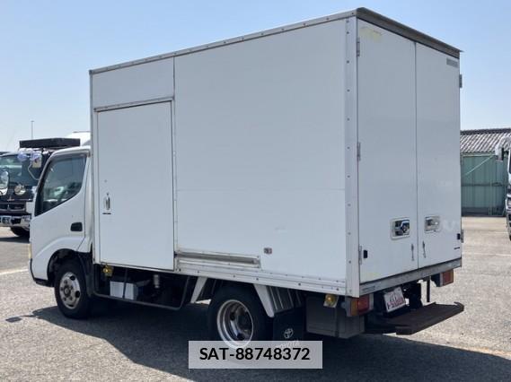 Toyota DYNA TRUCK 2004 7808129-3