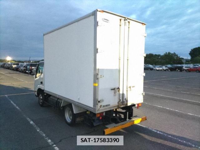Toyota DYNA TRUCK 2017-03 7810003-1