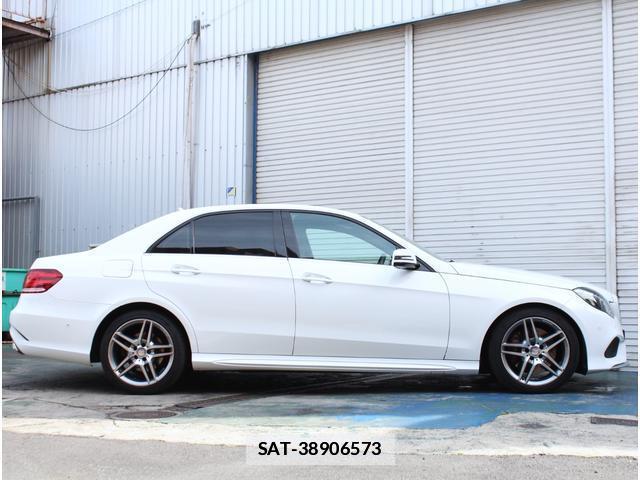 Mercedes Benz E-CLASS 2013-08 7797658-3