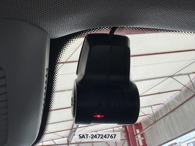 Mercedes Benz E-CLASS 2017-07 7797881-12