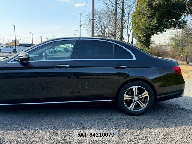 Mercedes Benz E-CLASS 2017-03 7805929-7
