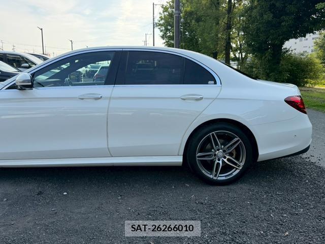 Mercedes Benz E-CLASS 2016-07 7805960-11