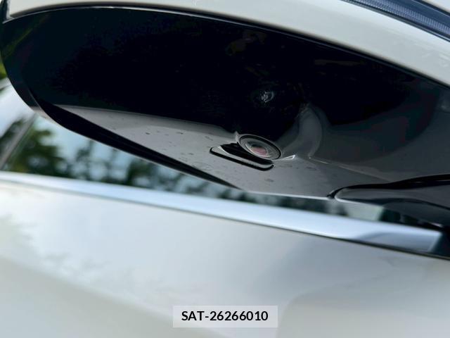 Mercedes Benz E-CLASS 2016-07 7805960-16