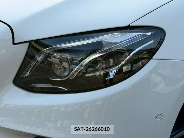 Mercedes Benz E-CLASS 2016-07 7805960-4