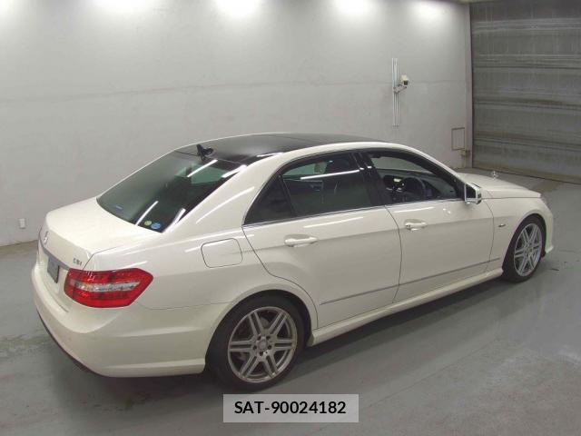 Mercedes Benz E-CLASS 2011-05 7809168-3