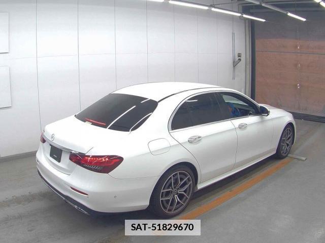 Mercedes Benz E-CLASS 2021-04 7810979-1