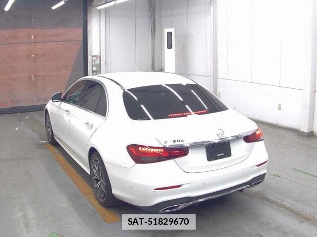 Mercedes Benz E-CLASS 2021-04 7810979-3