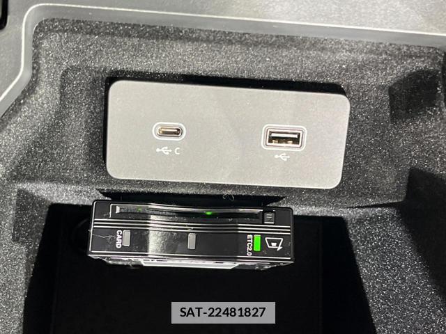 Jaguar E-PACE 2025-03 7798993-8