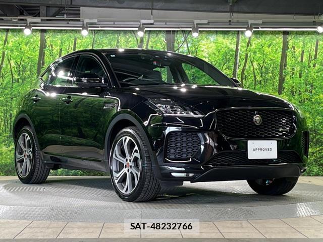 Jaguar E-PACE 2018-08 7798996-17