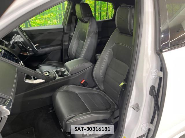 Jaguar E-PACE 2025-03 7799251-9