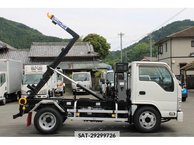 Isuzu ELF TRUCK 2014-07 7793513-4