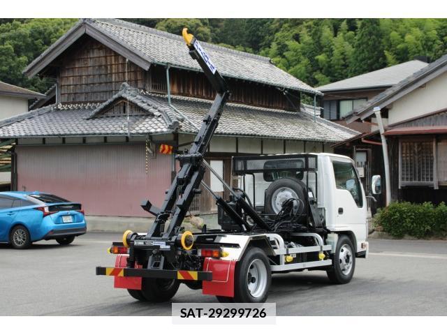 Isuzu ELF TRUCK 2014-07 7793513-8