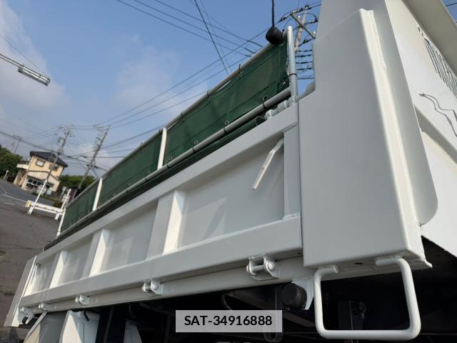 Isuzu ELF TRUCK 2017 7796213-17