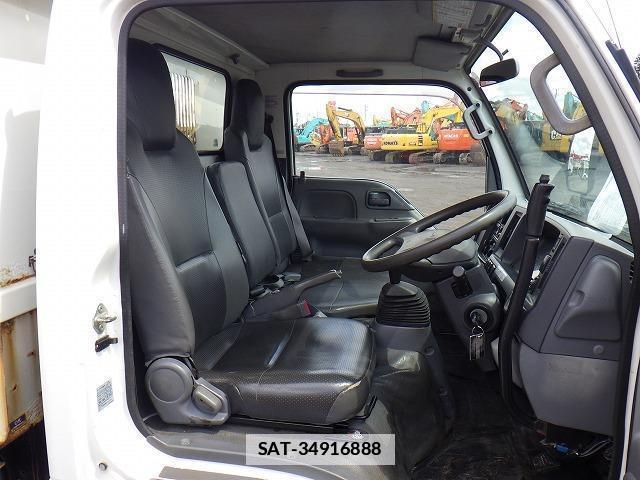 Isuzu ELF TRUCK 2017 7796213-2