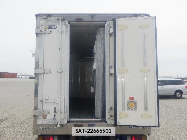 Isuzu ELF TRUCK 2016-03 7796214-10