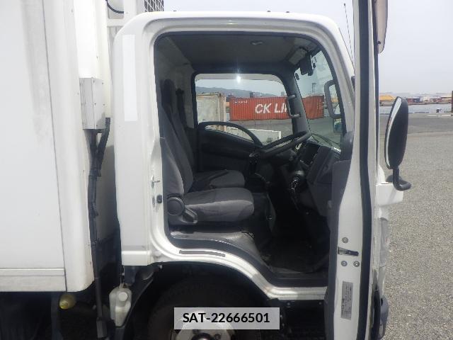 Isuzu ELF TRUCK 2016-03 7796214-5