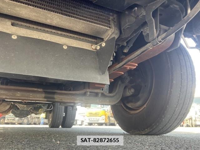 Isuzu ELF TRUCK 2013-08 7796215-13
