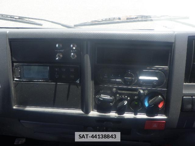 Isuzu ELF TRUCK 2016-03 7796217-8