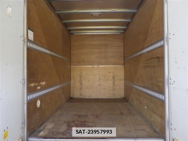 Isuzu ELF TRUCK 2018-03 7796219-4