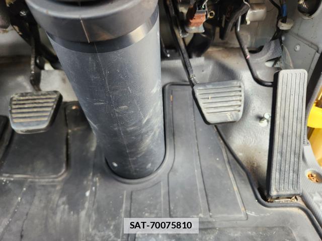 Isuzu ELF TRUCK 2014 7796224-5