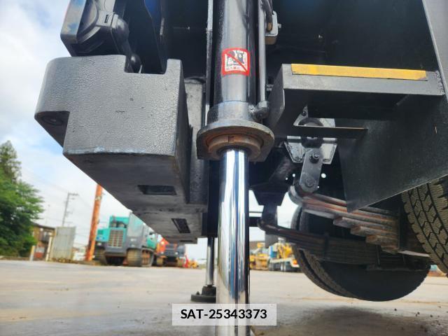 Isuzu ELF TRUCK 2012-07 7796229-15