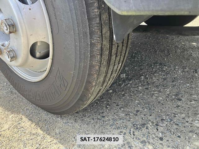 Isuzu ELF TRUCK 2010 7796232-12