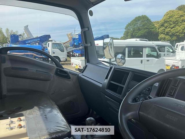 Isuzu ELF TRUCK 2010 7796232-2