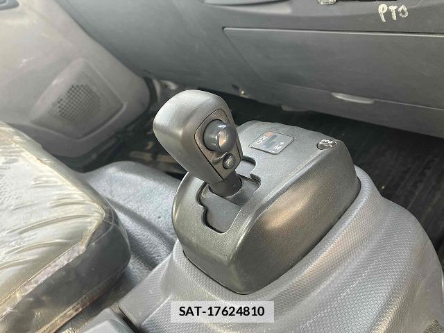 Isuzu ELF TRUCK 2010 7796232-6