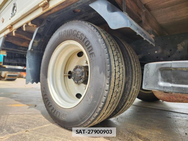Isuzu ELF TRUCK 2010 7796253-13