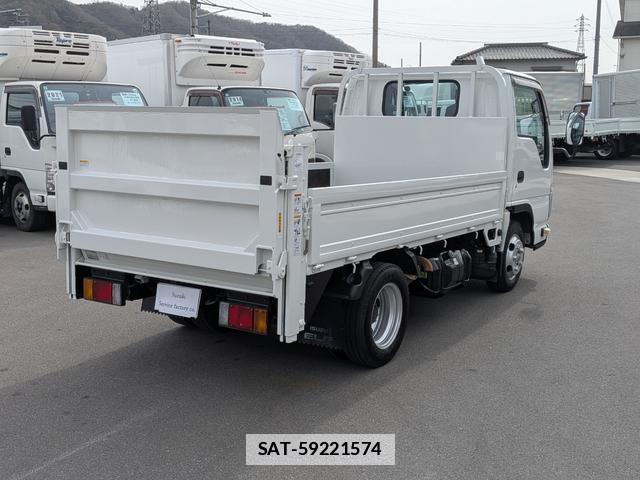 Isuzu ELF TRUCK 2013-03 7796443-4