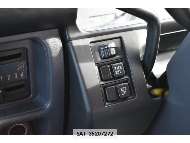 Isuzu ELF TRUCK 2007-04 7796498-11