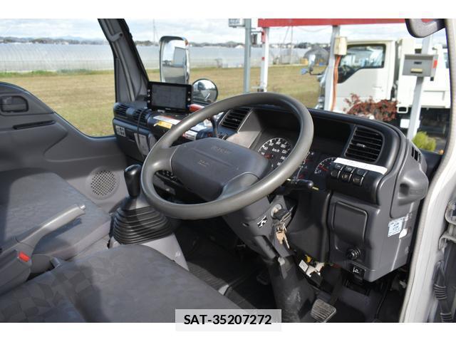 Isuzu ELF TRUCK 2007-04 7796498-2