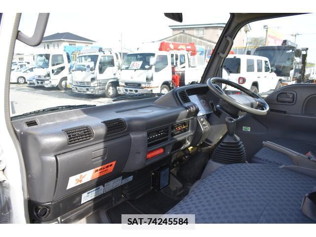 Isuzu ELF TRUCK 2006-04 7796516-13