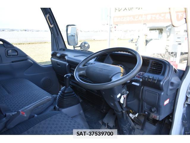 Isuzu ELF TRUCK 2006-03 7796524-17