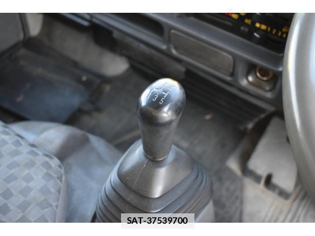 Isuzu ELF TRUCK 2006-03 7796524-9