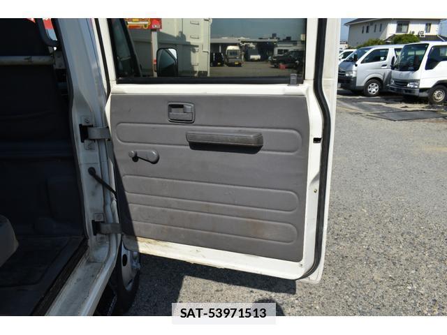 Isuzu ELF TRUCK 2006-04 7796536-10