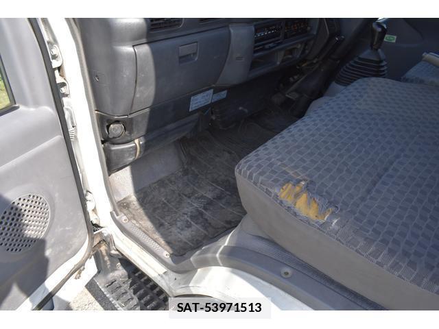 Isuzu ELF TRUCK 2006-04 7796536-12